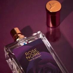 Collectionneur De Rose Noire